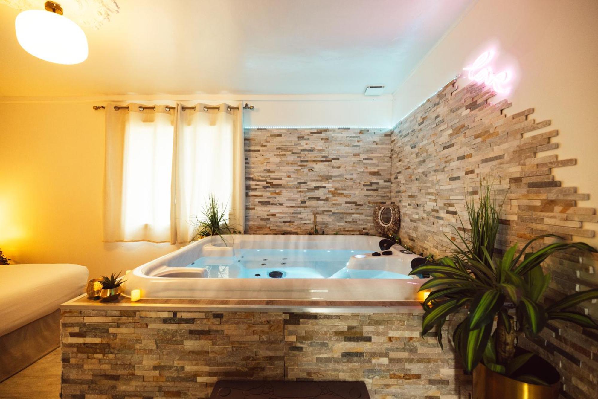 Suite And Spa La Perla Bianca Grabels Bagian luar foto